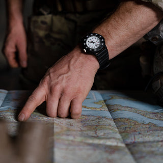 Original Navy SEAL, 43 mm, Dive Watch - 3007.EVO.S , Mood image