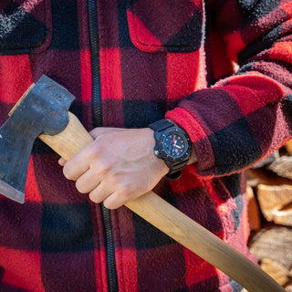 Navy SEAL, 45 mm, Military Dive Watch - 3615, Outdoor image with worn wrist watch