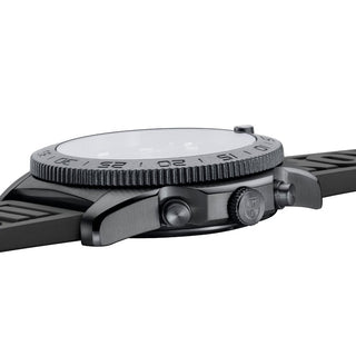 Pacific Diver Chronograph, 44 mm, Diver Watch - 3141.BO.SET , Side view with crown and Nitrile Rubber strap