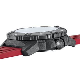 Master Carbon SEAL Automatic, 45 mm, Military Dive Watch - 3875, Side view with crown and Nitrile Rubber strap