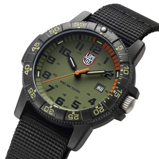 Leatherback SEA Turtle Giant, 44 mm, Outdoor Watch - 0337, Detail view of watch dial and bezel